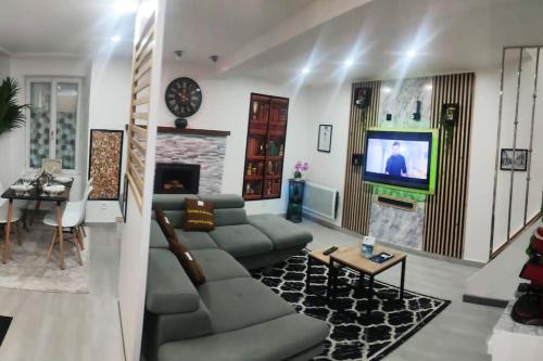 Souge-le-Ganelon House | HÉBERGEMENT au LOGIS