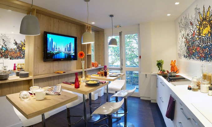 Zola - Pressense Hotel | Hôtel Gratte-Ciel Ariana