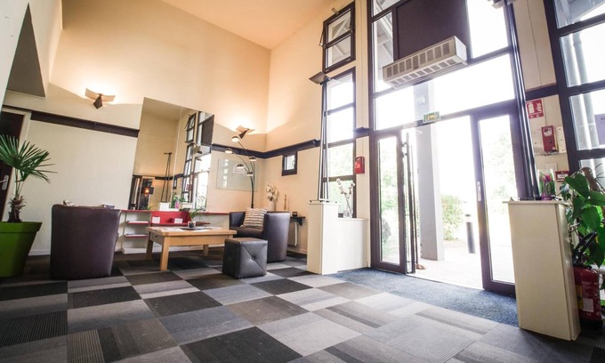 Chartres Hotel | Hôtel Inn Design Chartres Resto Novo