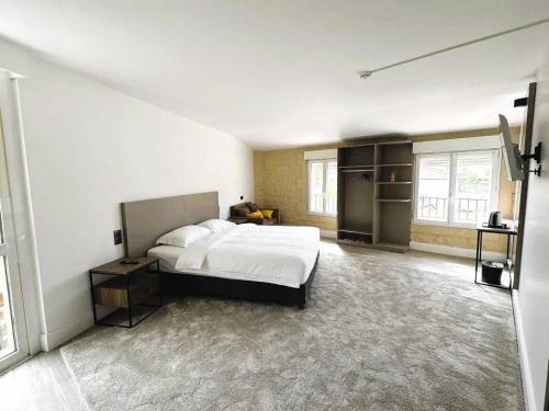 Cavignac Hotel | Hôtel Restaurant La Paillote