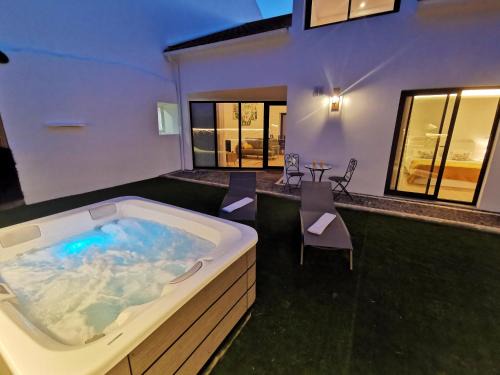 Ribeira Grande House | H2Viola & Spa