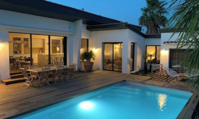 Biarritz Villa | "Habia" Villa Biarritz swimming pool