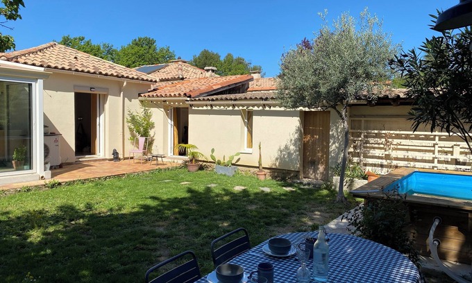 Aix-en-Provence House | Hacienda du Village du Soleil