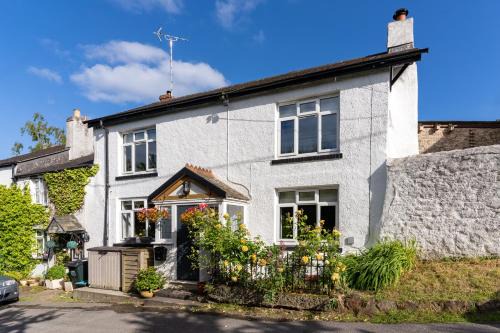 Teignmouth House | Haldon View - Characterful Devon cottage boasts stunning countryside views and hot tub