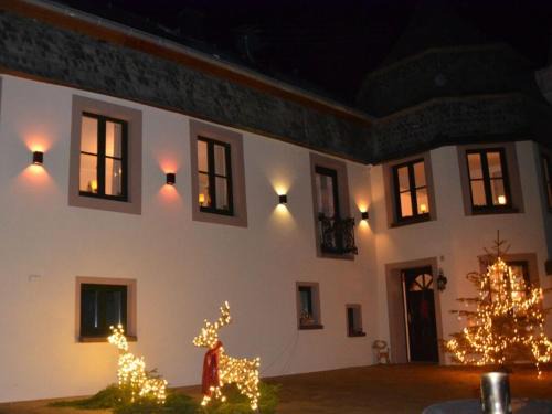 Niederemmel House | Halfenschänke Modern retreat