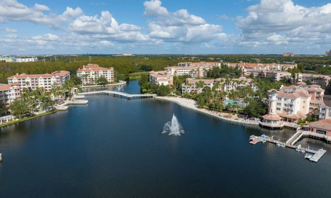 Williamsburg Resort | Halloween Get Away! 2-bedroom villa at Grande Vista resort close to theme parks!