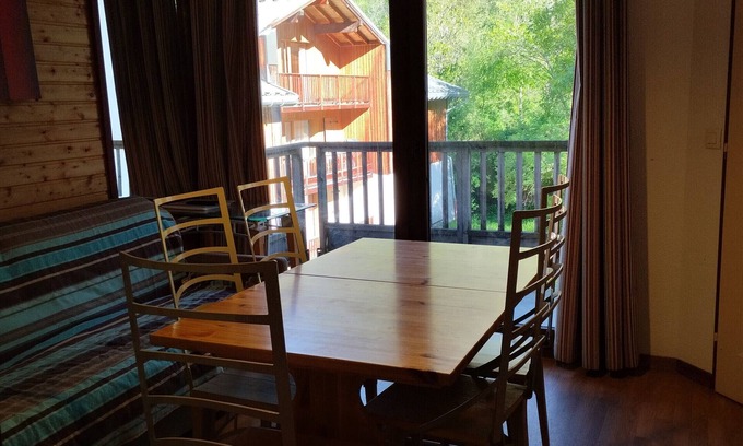 Orelle Apartment | Hameau 4 106 - SPA & PISCINE appartement 6 pers