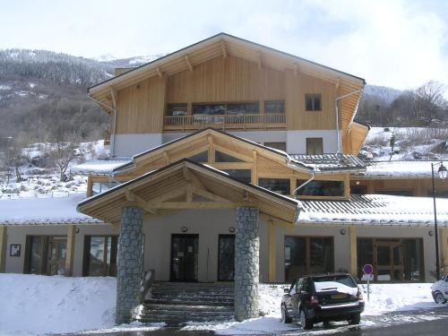 Orelle Apartment | Hameau 8 102 - SPA & PISCINE appartement 4 pers