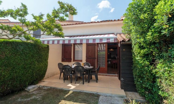 Vaux-sur-Mer House | Hameau des Flots by Interhome