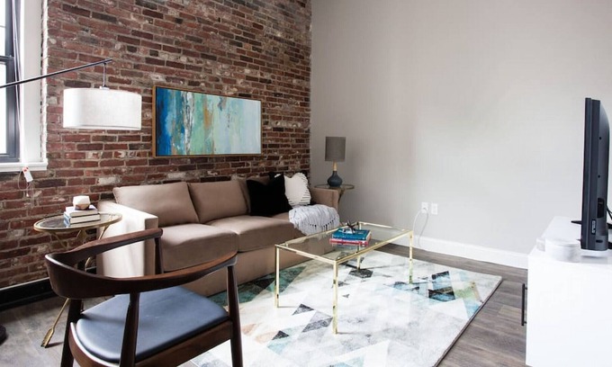 Theatre District Apartment | Hami508-3/2 · Lavish 3br In Downtown | Keyless Entry