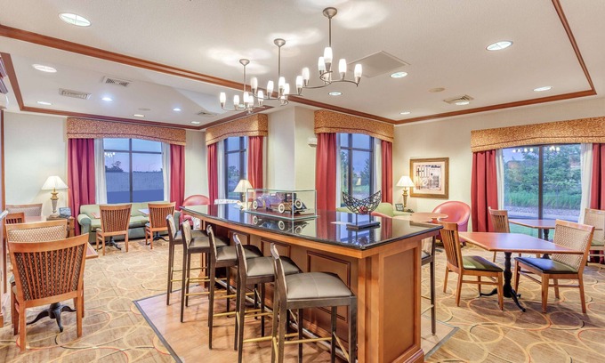 Auburn Hotel | Hampton Inn Auburn