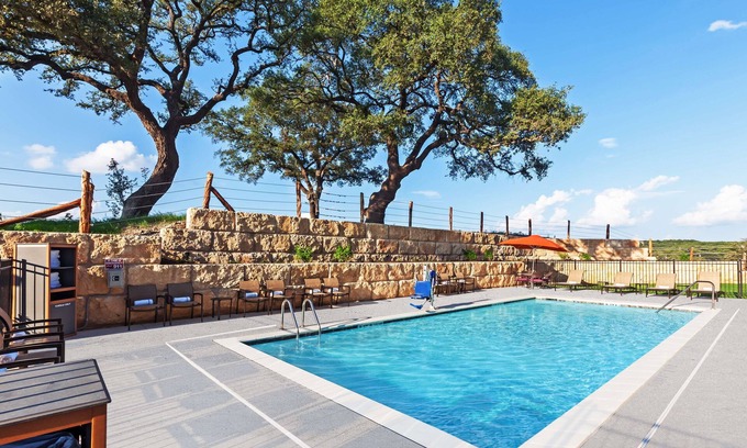 Spring Branch Hotel | Hampton Inn Bulverde Texas Hill Country