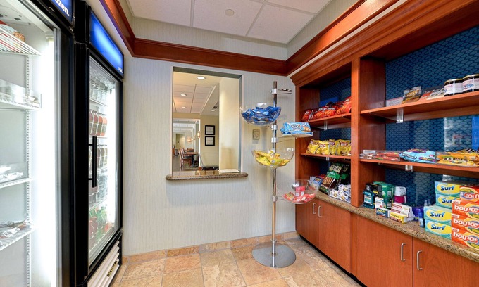 Ellsworth Hotel | Hampton Inn Ellsworth/Bar Harbor