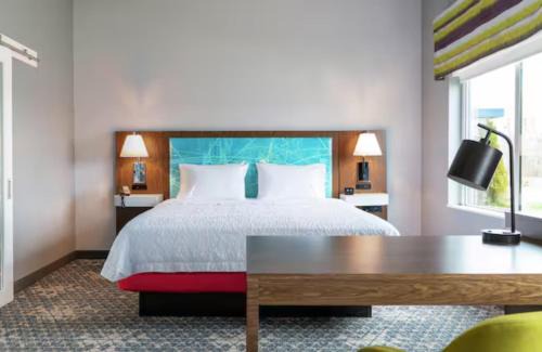 Fort Myers River District Hotel | Hampton Inn Fort Myers Downtown