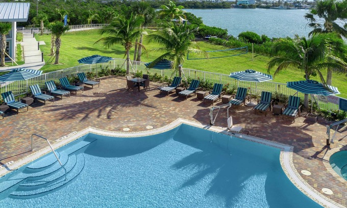 Marathon Hotel | Hampton Inn Marathon - Florida Keys