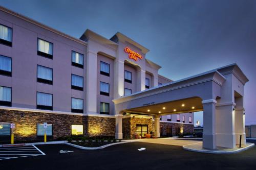 Niagara Falls Hotel | Hampton Inn Niagara Falls/Blvd