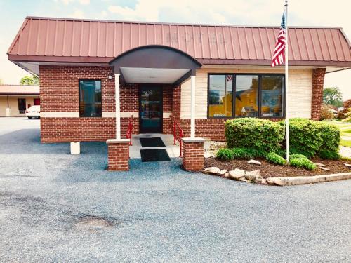 Camp Hill Hotel | Hampton Inn (not a Hilton Affiliate) Camp Hill - Harrisburg SW