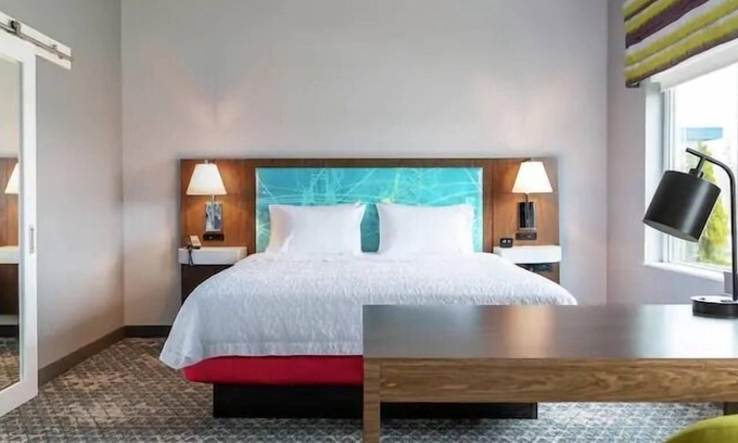 Marshfield Hotel | Hampton Inn & Suites Marshfield