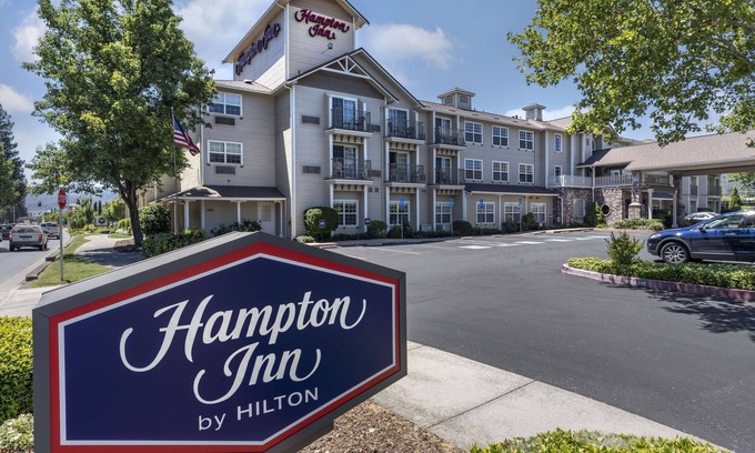 Ukiah Hotel | Hampton Inn Ukiah CA