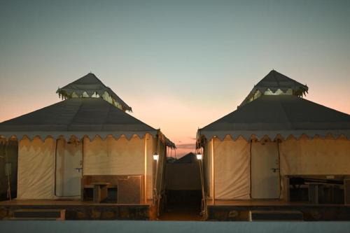 Amar Sagar Pol Other | Happy Earth safari
