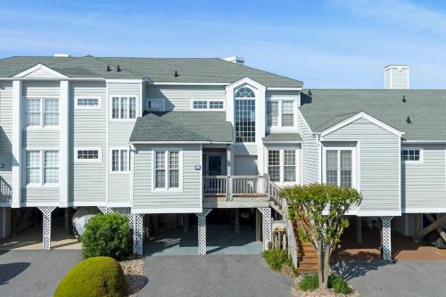 Manteo House | Happy Endings OBX