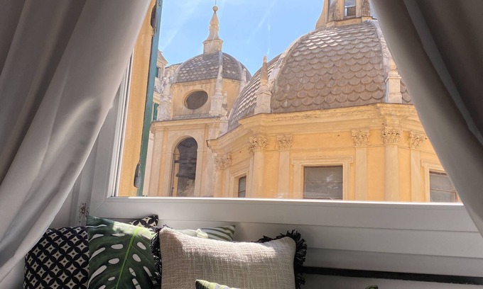 Genoa Historical Centre Apartment | Happy Family Apartments San Pietro