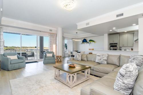 Holiday Isle Apartment | Harbor Landing 203A