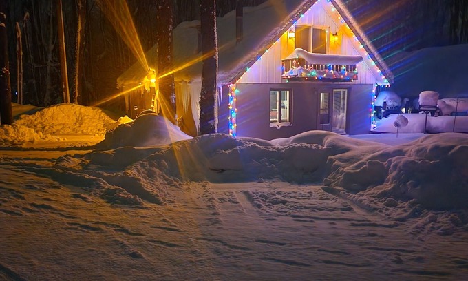 Harbor Springs Ski Chalet | HARBOR SPRINGS 3 BEDROOM/2 BATH COUNTRY CHALET