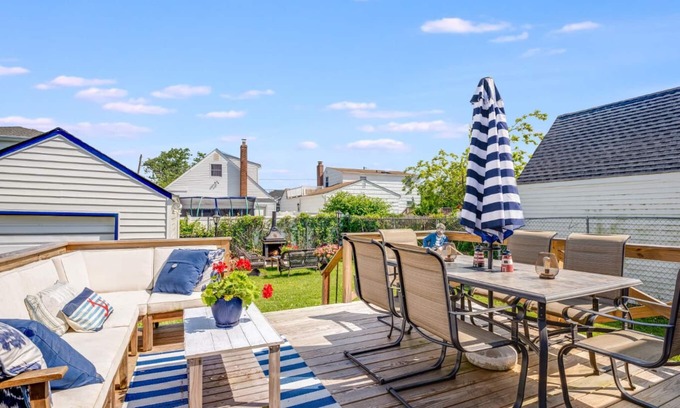 Copiague House | Harbor Water Views: Embrace the Tranquil Tide at this Oasis escape!