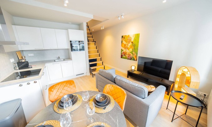 Stadsdriehoek Apartment | Harborview Stays 2BDR Apartment JUF