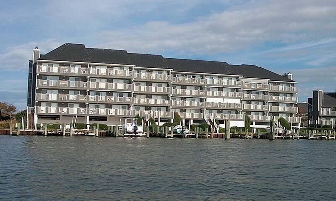 Ocean City Condo | Harbour Island 402L-Baywater 14th St, WIFI, Pool, Elev, W/D, AC