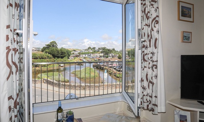 Abersoch Cottage | HARBOUR VIEW, pet friendly, character holiday cottage in Abersoch