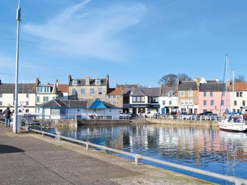 Anstruther House | Harbourside Apartment