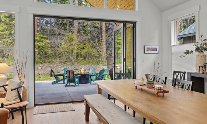 Roslyn House | Harmony Haven - EV - Hot Tub - Pups Allowed