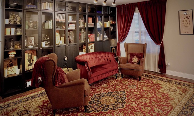 West San Antonio House | Harry Potter inspired vacation rental MINUTES from Seaworld, 6 Flags, & Lackland
