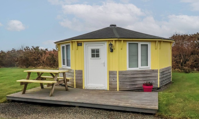 Hartland Cottage | HARTLAND QUAY, romantic, with a garden in Hartland