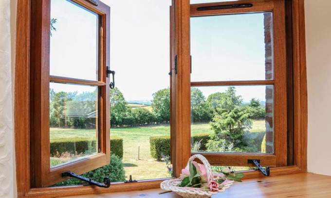 Torrington Cottage | Hartland View
