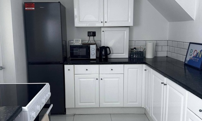 Hartlepool House | Hartlepool - House - Sleeps 5 - Parking