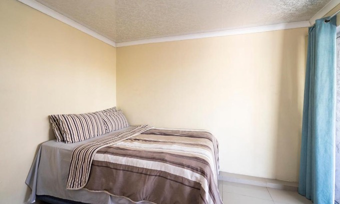 Eikenbosch House | Hasate Guest House 10 Florence street Oakdale Belliville 7530 cape town south African