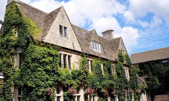 Gloucester Hotel | Hatton Court