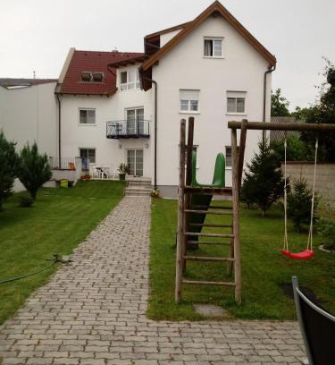 Podersdorf am See Apartment | Haubis Ferienwohnungen
