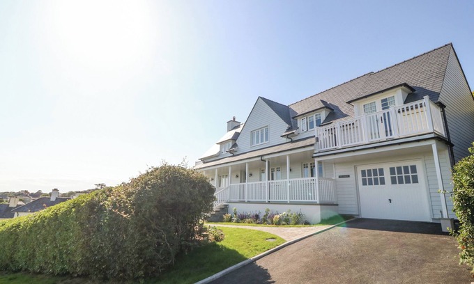 Criccieth House | HAUL A GWYNT, family friendly, luxury holiday cottage in Criccieth
