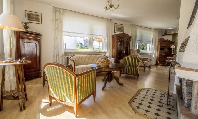Doese House | Haus Frey - located in an idyllic residential area with a garden