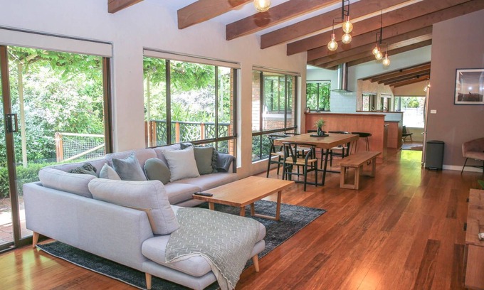Bright House | Haus on Houghs : Space and style in Bright
