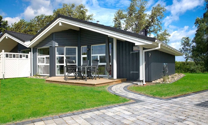 Insel Poel House | Haus Strandbrise - holiday home in a peaceful location, directly on the Salzhaff