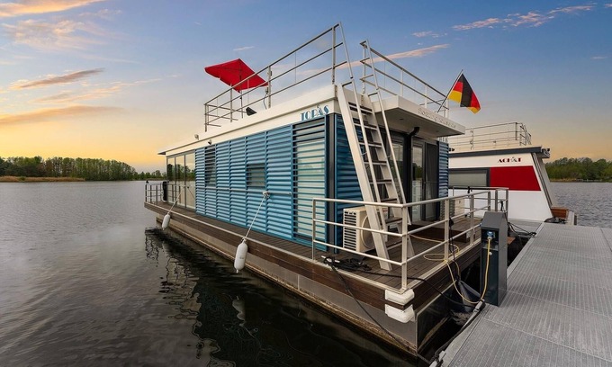 Oberhavel Apartment | Hausboot für 4 Gäste mit 45m² in Zehdenick
