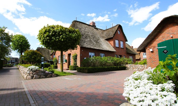 Wrixum House | Haushälfte in Wrixum Unter Reetdach mit 3- Zimmern und 90 qm