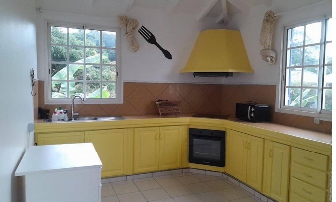 Lamentin House | Haut DE Villa Equipee, Tout Confort, Style Loft