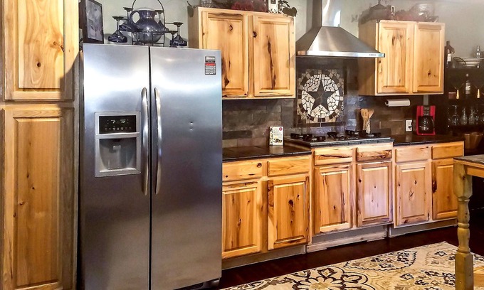 Amarillo House | Haven House - 5 Bedroom/2 Bath, Gameroom + Firepit