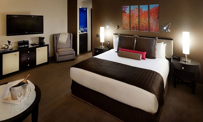 Rose Hill Hotel | Haven Of Indulgent Relaxation! 4 Family-friendly Units, Rooftop Swimming Pool
